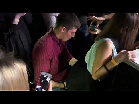 ❤️ Regte seks in 'n Russiese nagklub. 18-jarige Russiese meisie in die anus en vagina in 'n nagklub genaai ❤ Pornovideo op af.porngipfy.ru